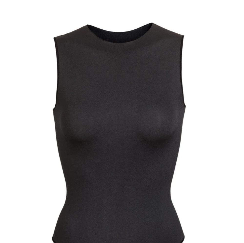 Skims essential bodysuit